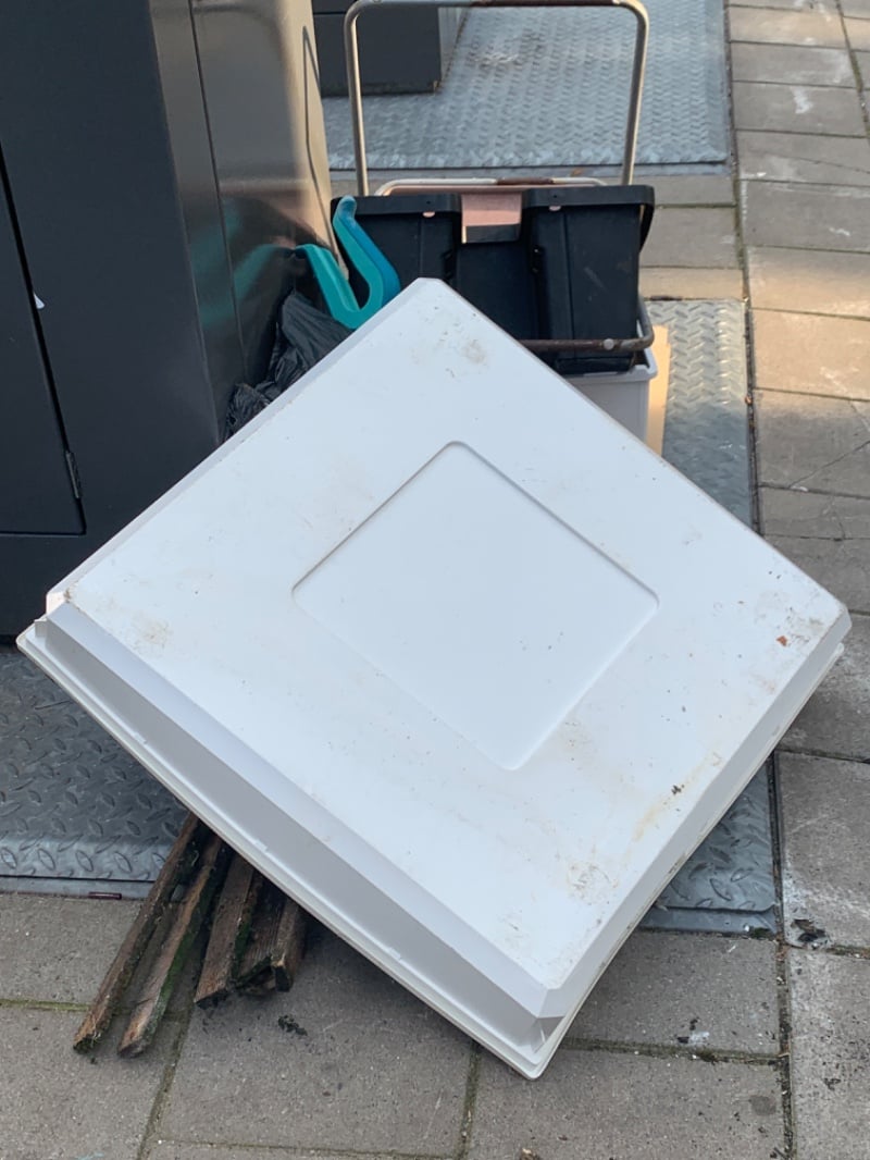 Washing machine basin

Pretty dirty, but no holes or cracks it seems