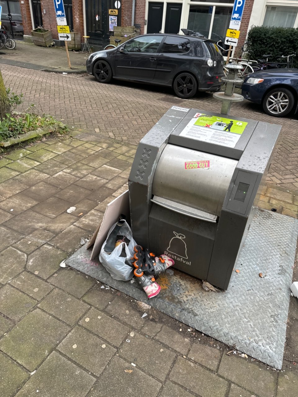 Small size skeelers, seem to be in perfect condition