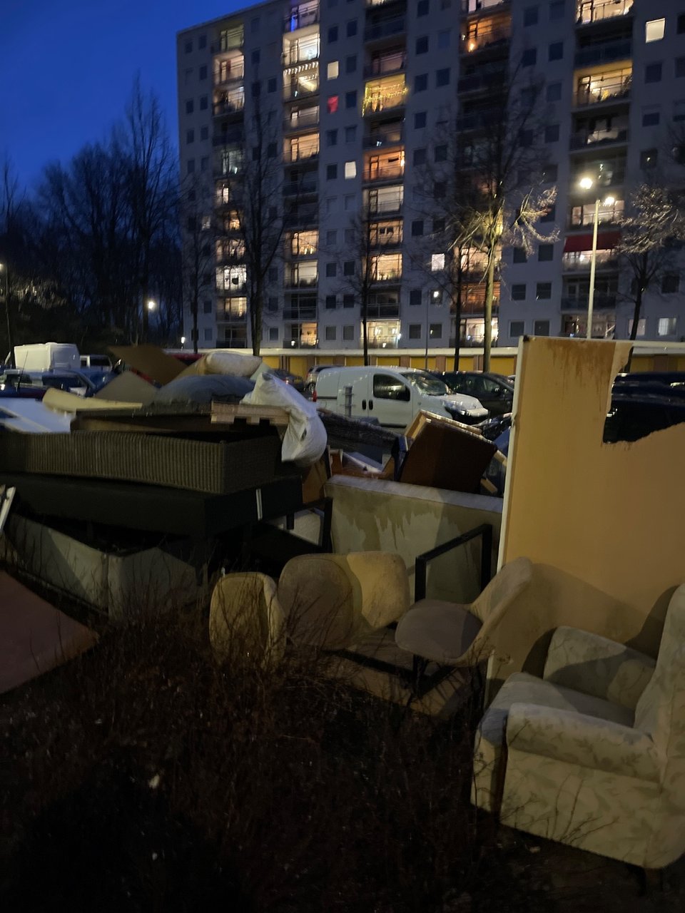 Big furniture, beds chairs and tables