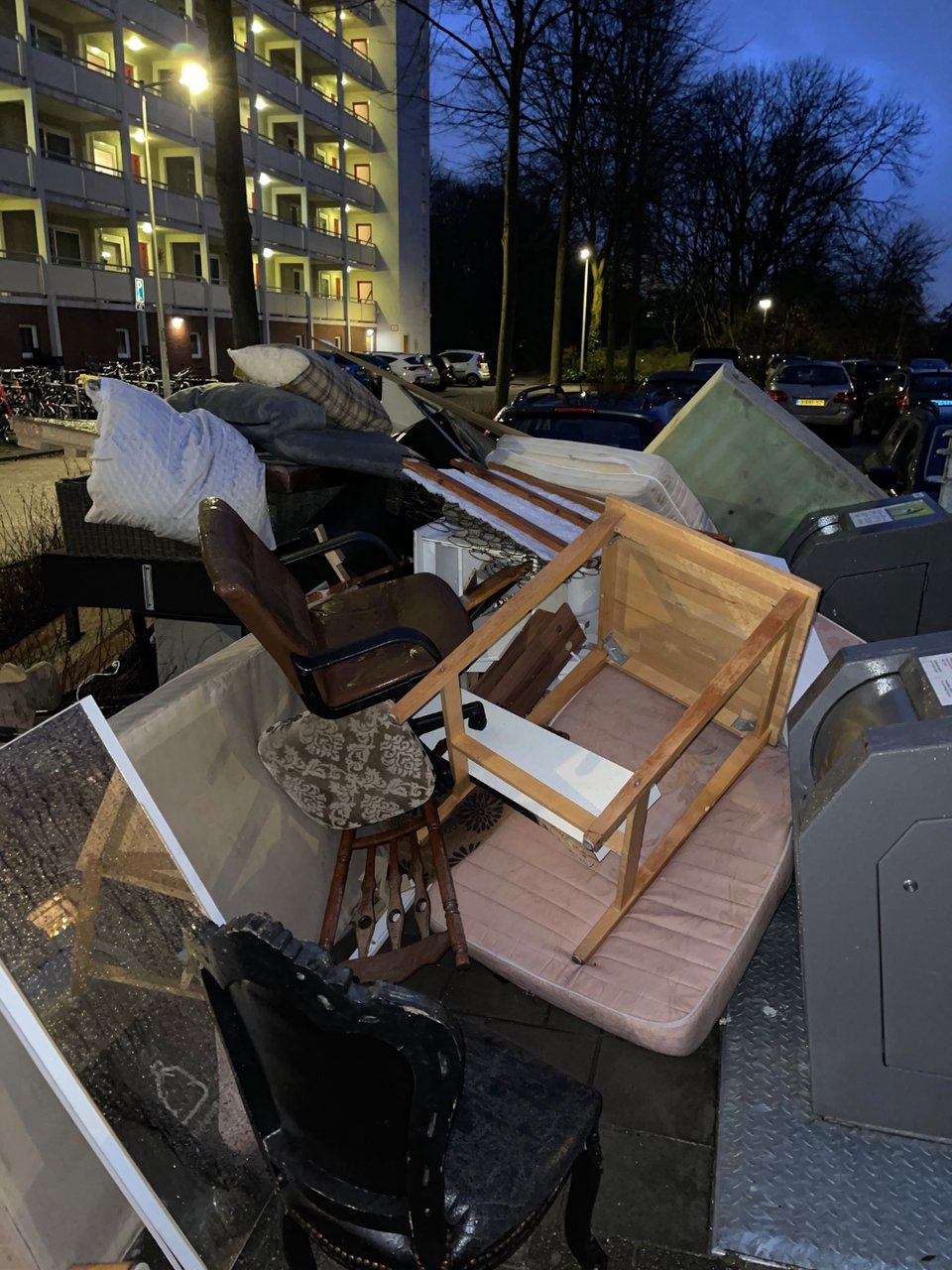 Big furniture, beds chairs and tables