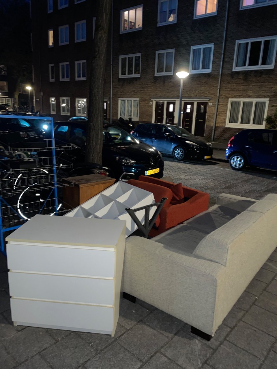 Alot of different furniture, table, closets, couches