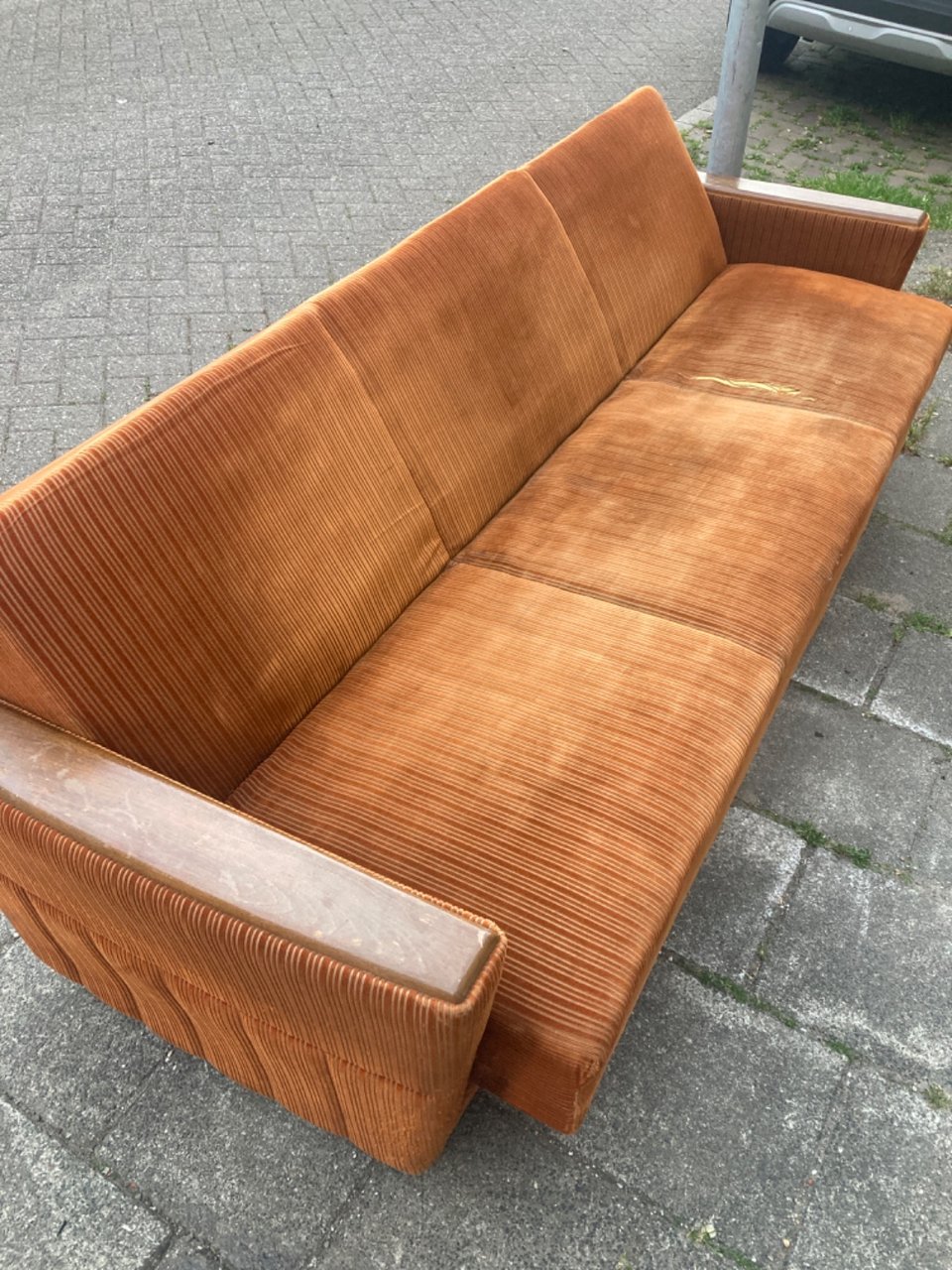 Mid century couch. Can use some love.