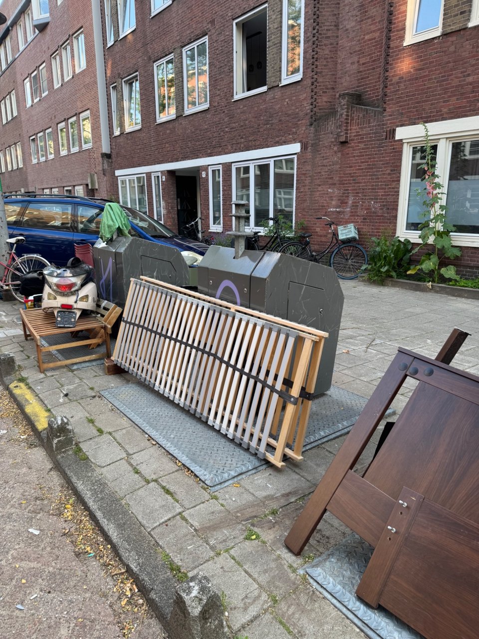 Lattenbodem 2x 60x200cm. 
Perfect for 140x200 bed

Perfect condition