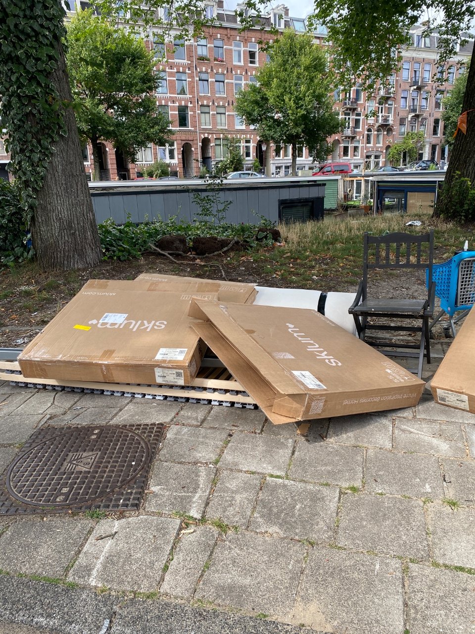 Bed frame and mattress cover