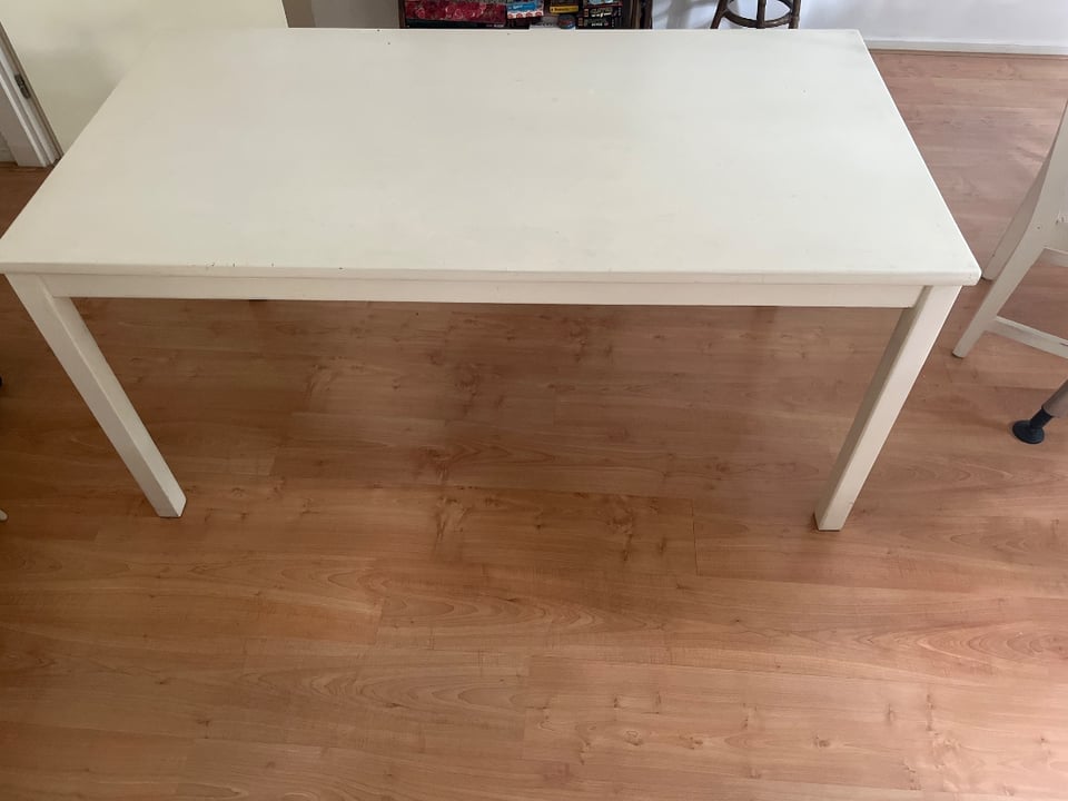 Eettafel 150x60 (4-6p)
Nu nog binnen, anders dinsdag op de stoep