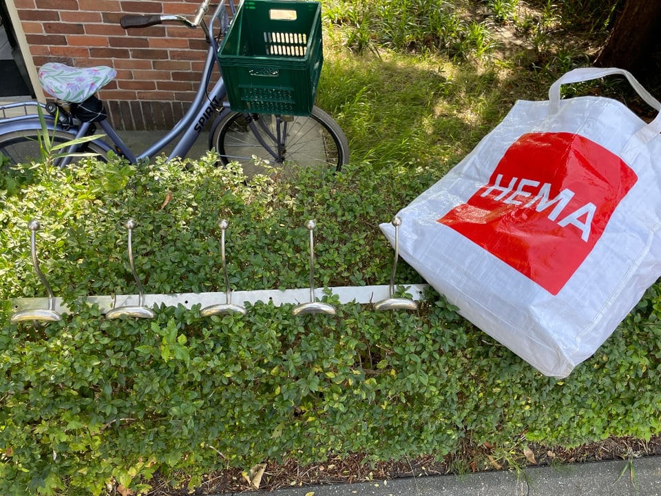 Coat hook for wall, kitchen items (tray, kettle, grill pan, sauce pot, citrus juicer)