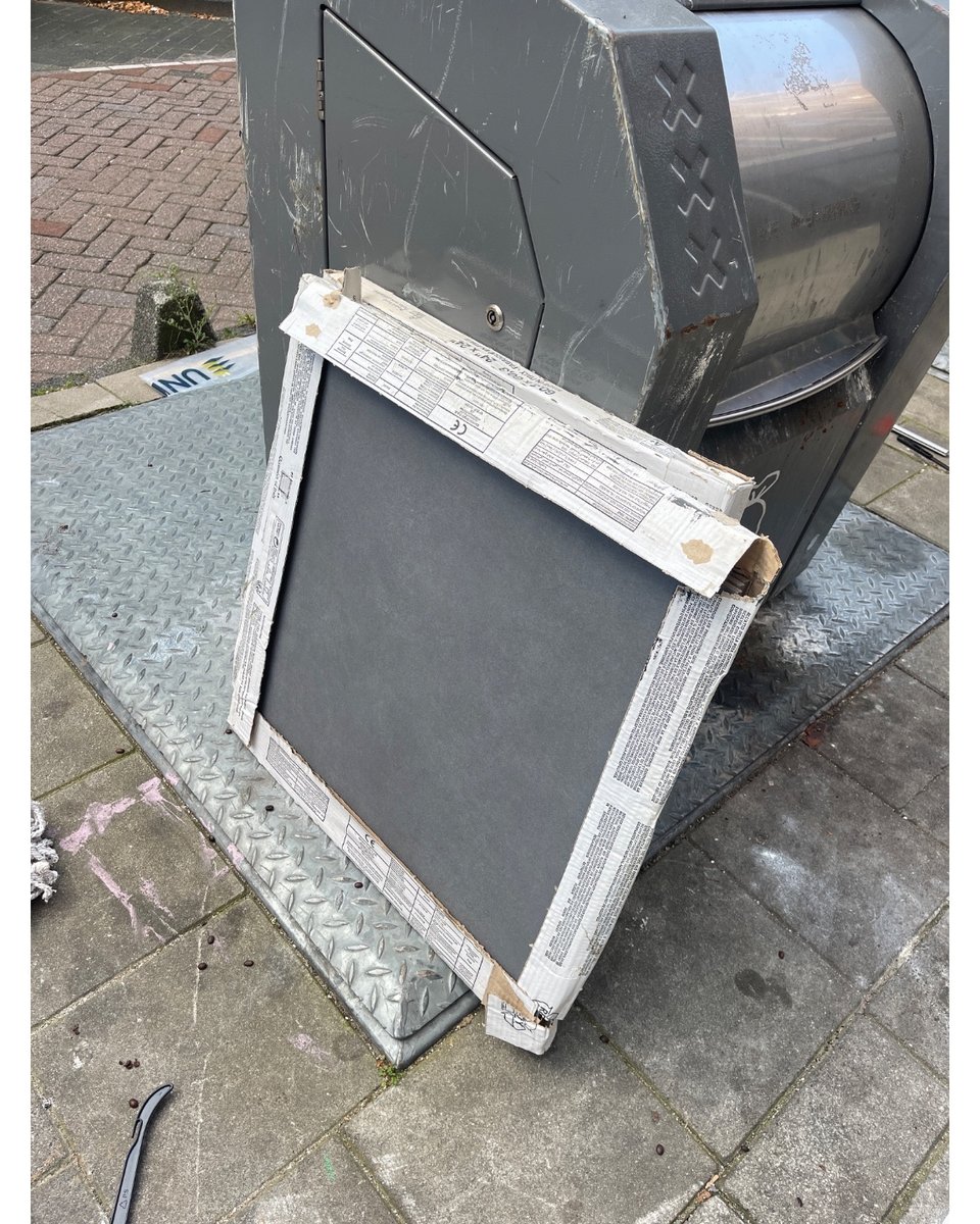 2 dozen dicht met 4 tegels en 1 open met 3 mat grijs!