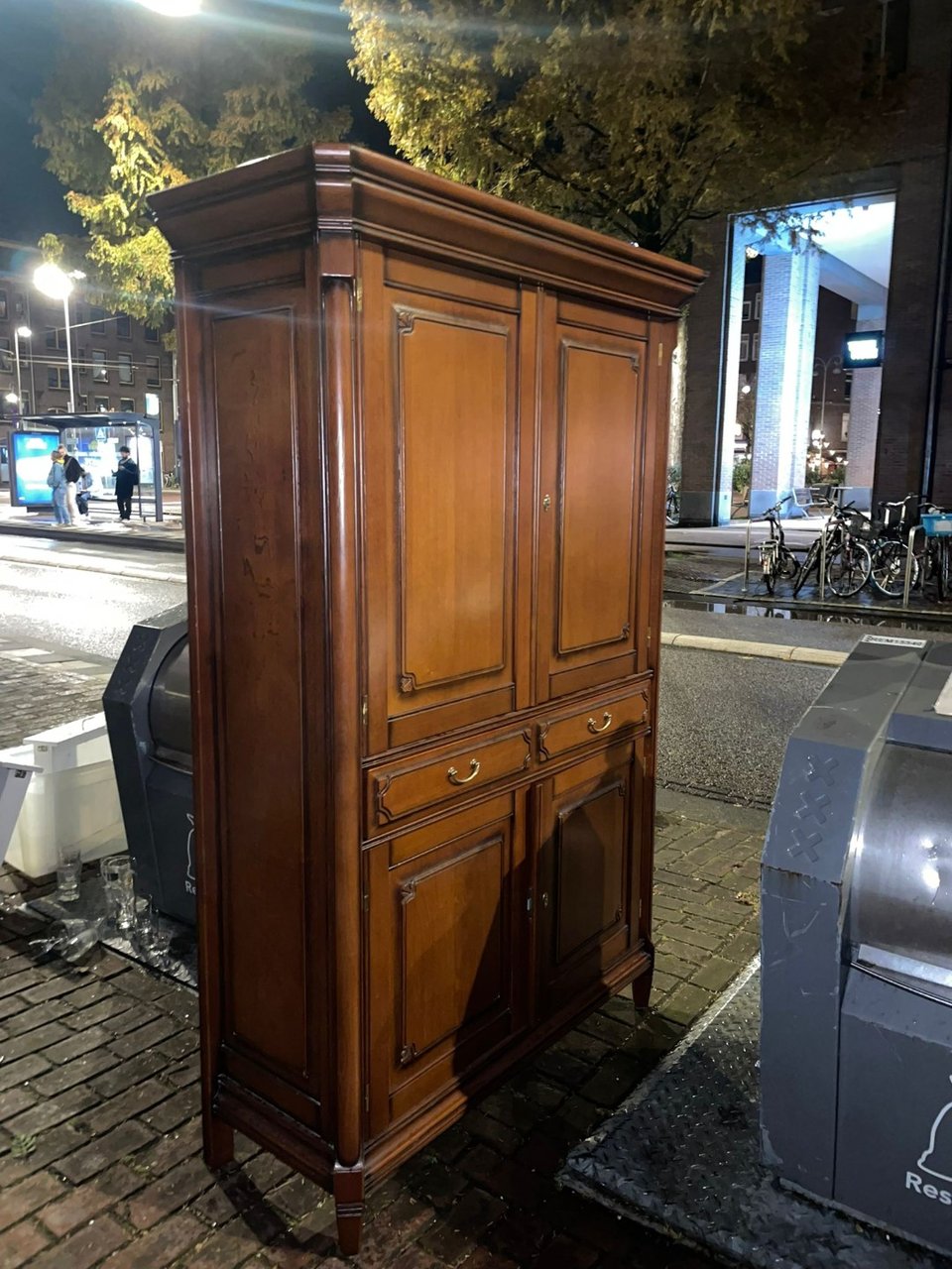 Didnt fit through stairwell :(