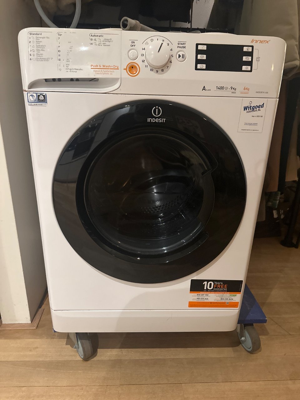 Free washing machine. Still working. Will put it outside later tonight.