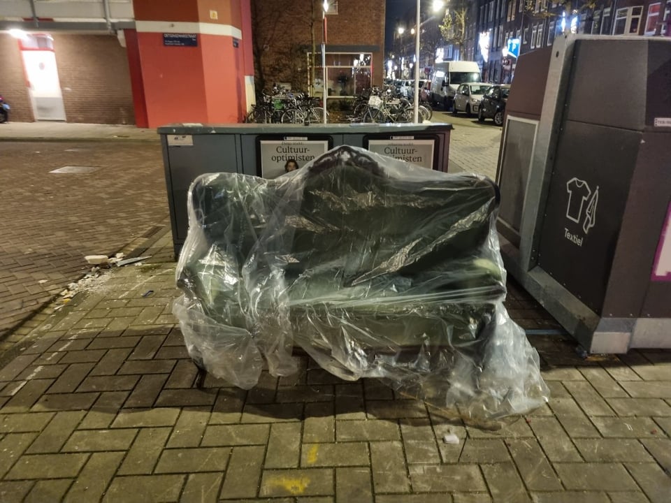 Mooi oud (barok?) bankje