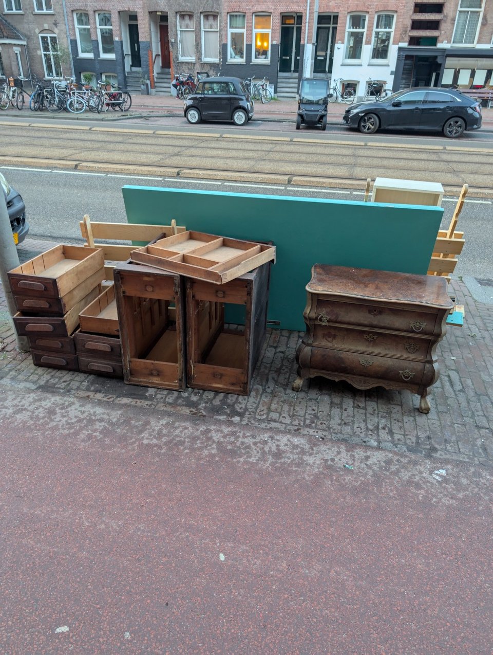 Prachtig bureau en ladekast