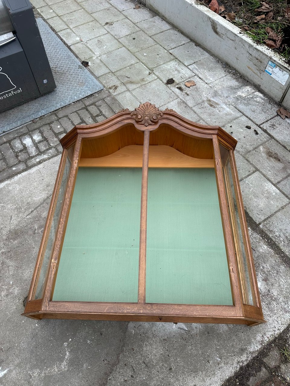 Aniek kastje alleen zijkanten met glas