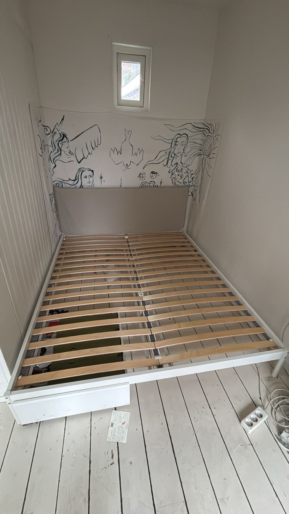 IKEA Kleppstad bed (160x200) in perfect condition.
Pickup preferably tomorrow or Thursday, but we can work out another day if needed.

Just send a message if you’re interested!