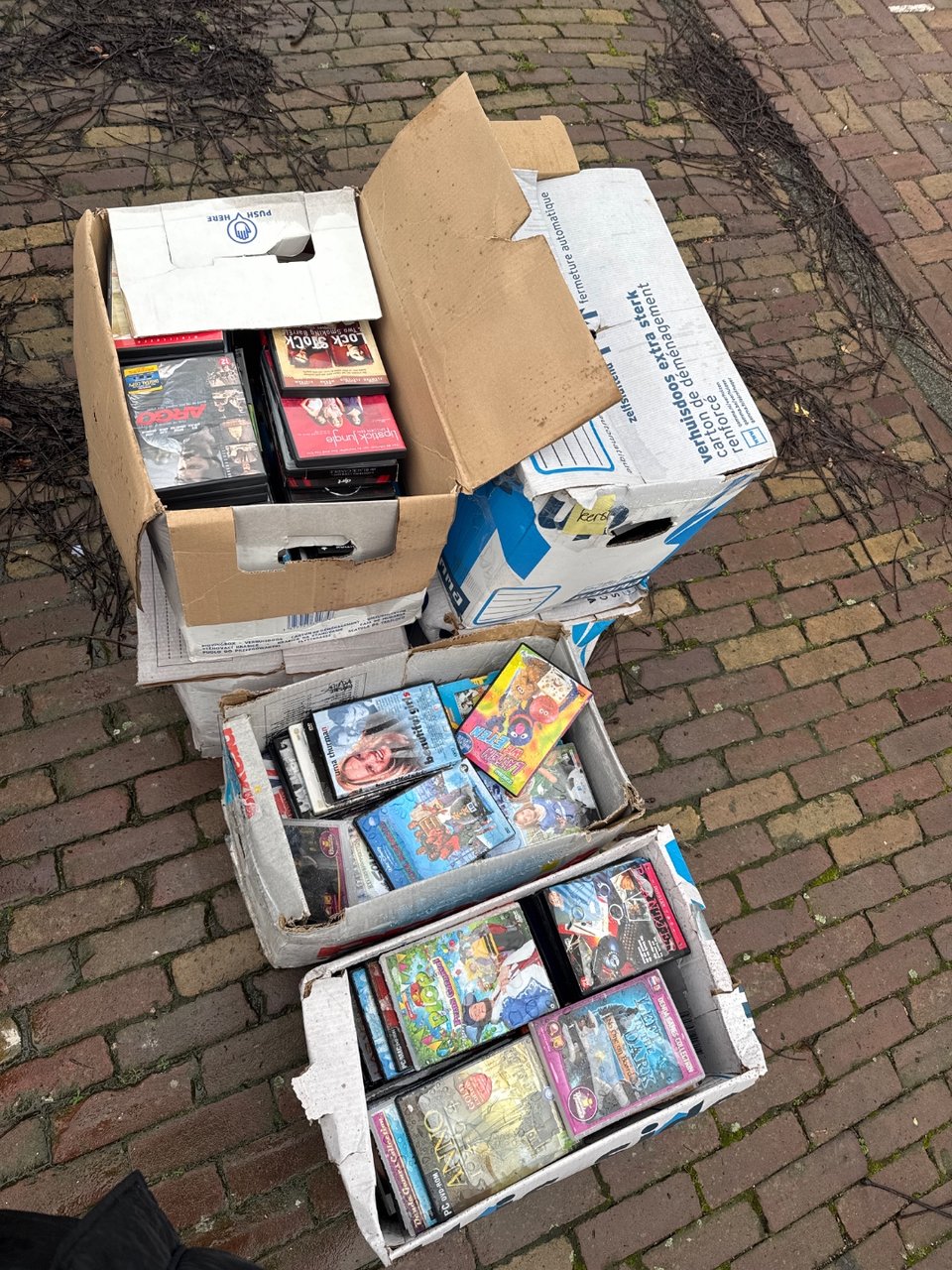 Dozen vol games en dvd’s etc