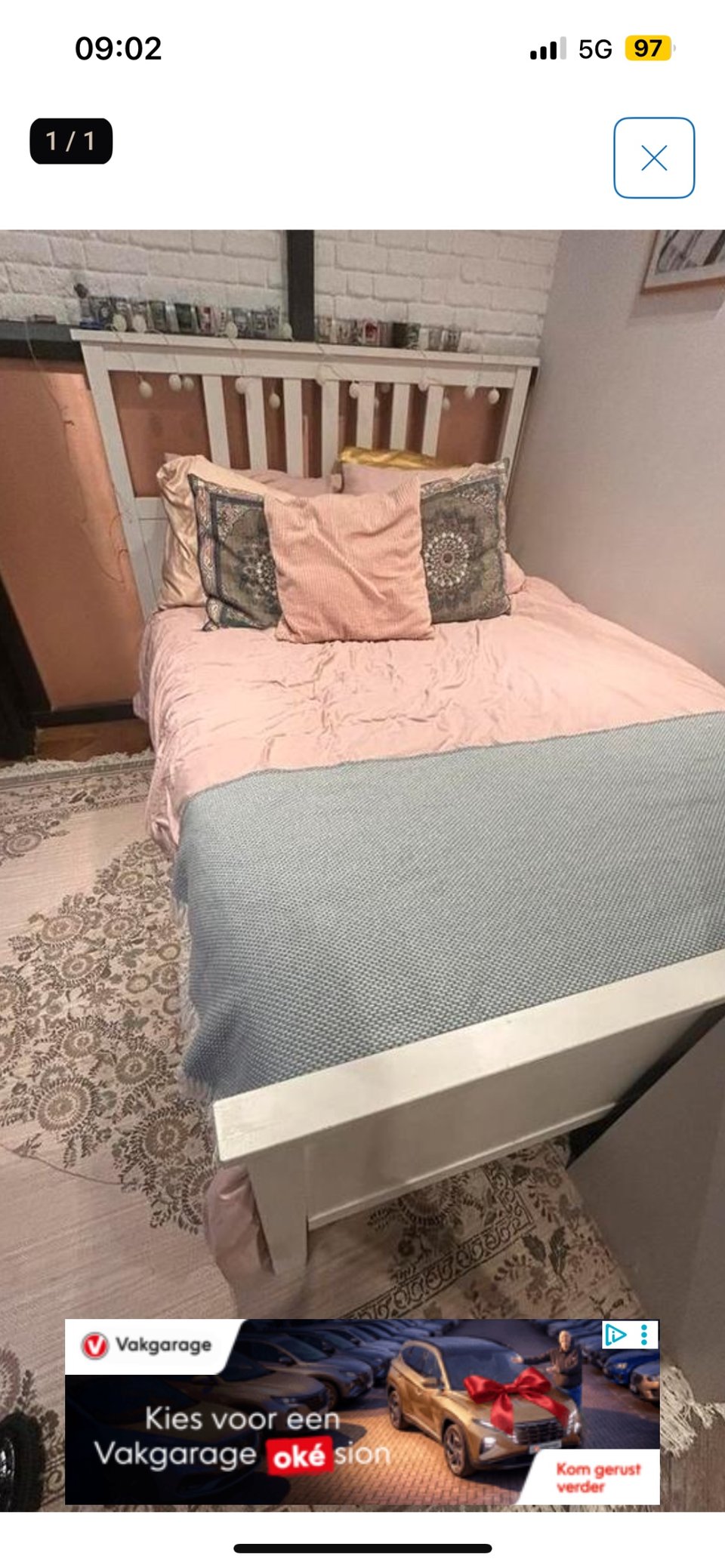 Ikea 140x200 HEMNES bed gratis afhalen op Reguliersdwarsstraat, zelf uit elkaar halen vandaag of morgen