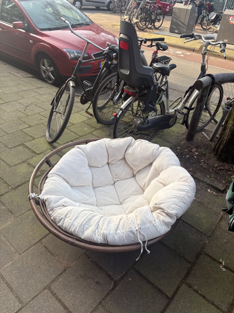 Wolkenstoel in goede conditie (mist onderstuk)