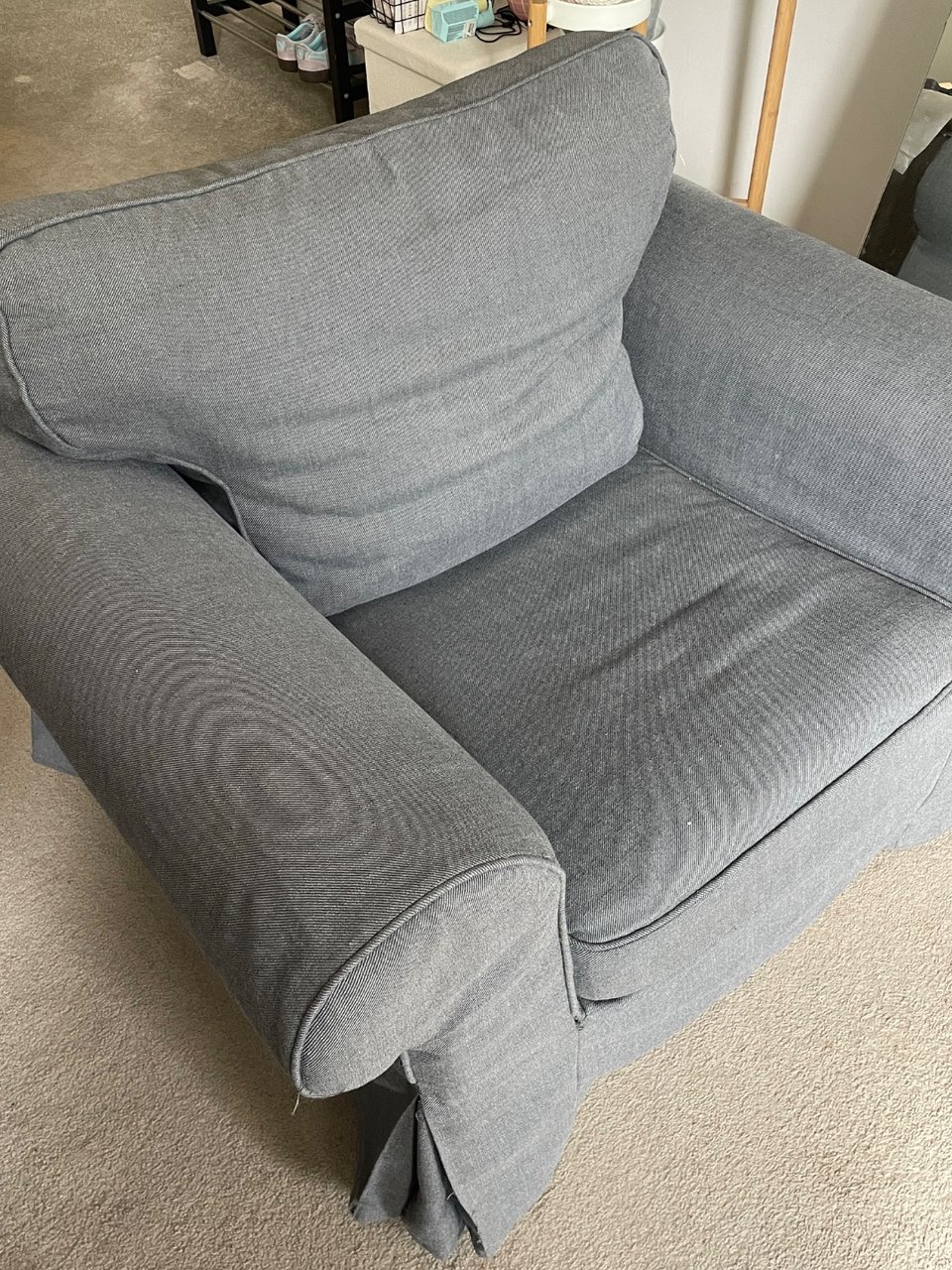 IKEA Ektorp Fauteuil, kan nog een lang leven elders lijden. Connect me for details (staat nog binnen)