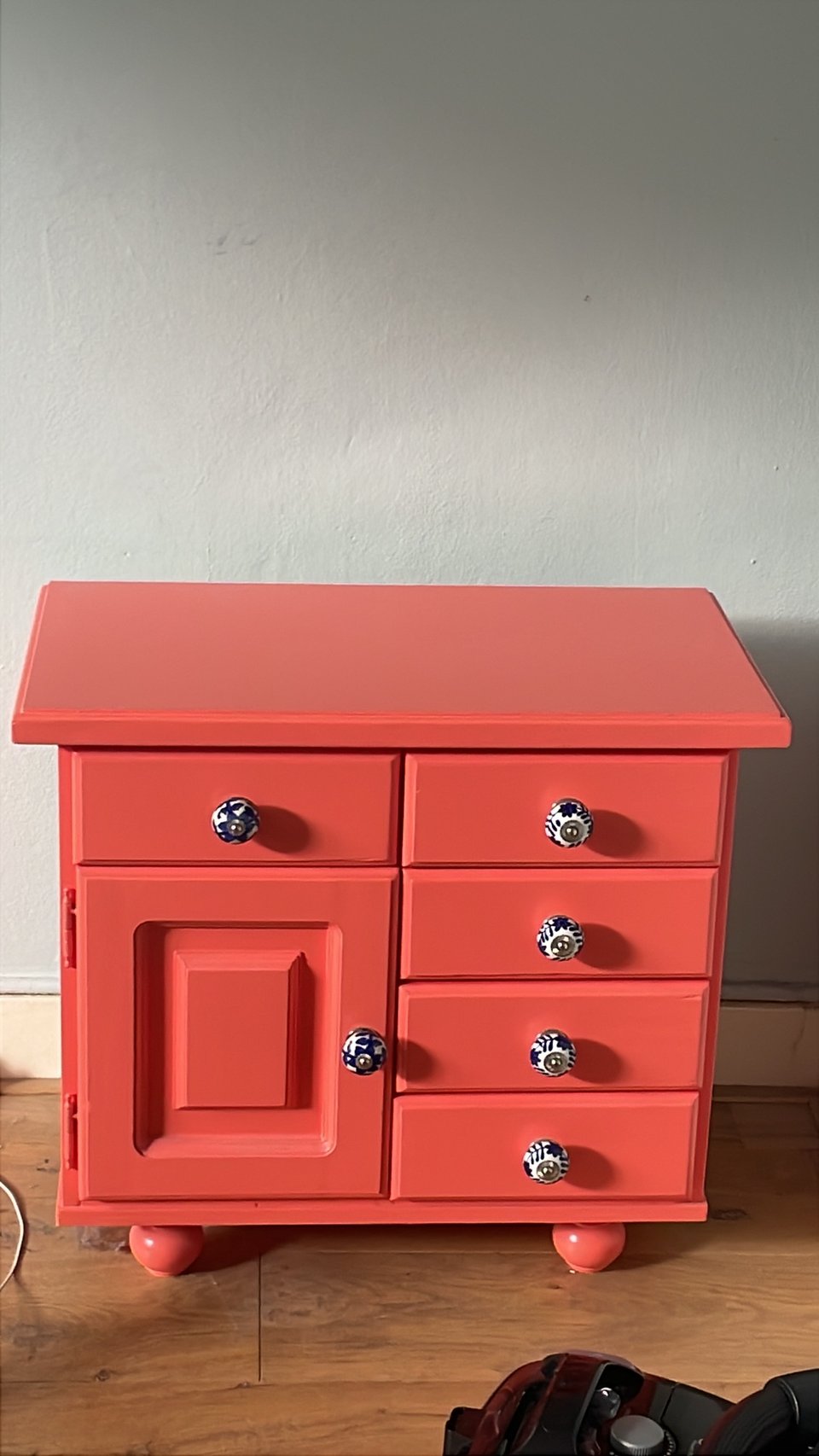 Really cute pink side table with lots of drawers and a small cabinet. Has delftware handles too. Available for pick up today in Amsterdam West!