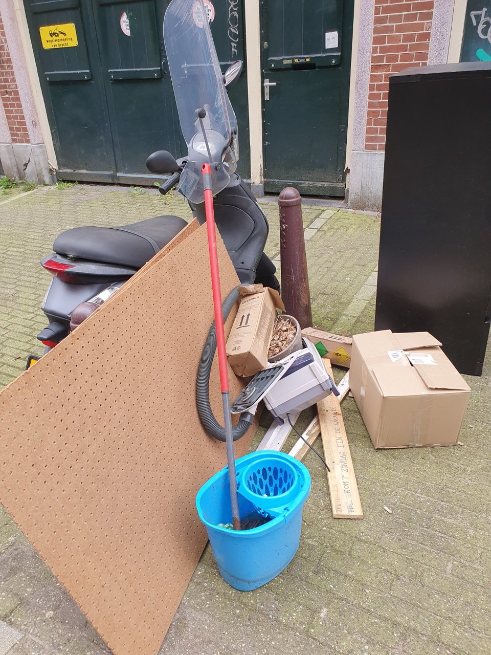 Voor wie nog een ophangbord kan gebruiken.