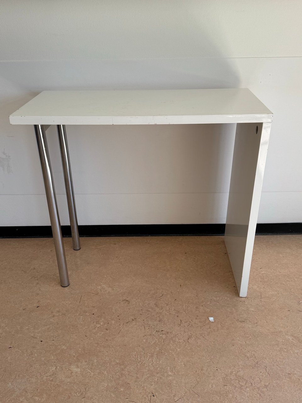 Free : High table,  working bench Ikea, desk chair 
You can find at the CareDesignLab please email me if interested heloise@caredesignlab.nl