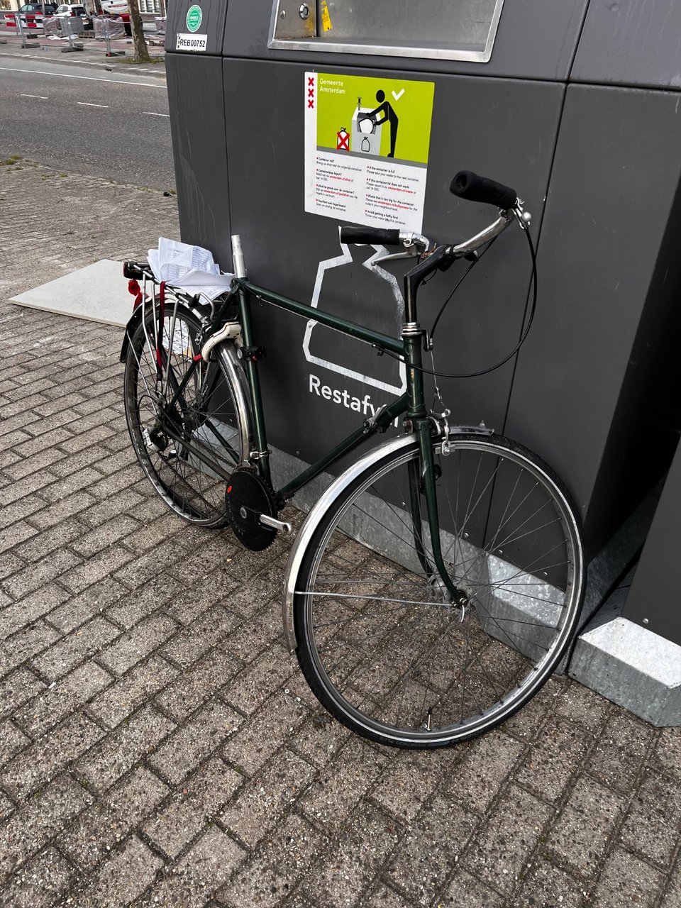 Mooie fiets! Misschien een goeie project voor iemand :)