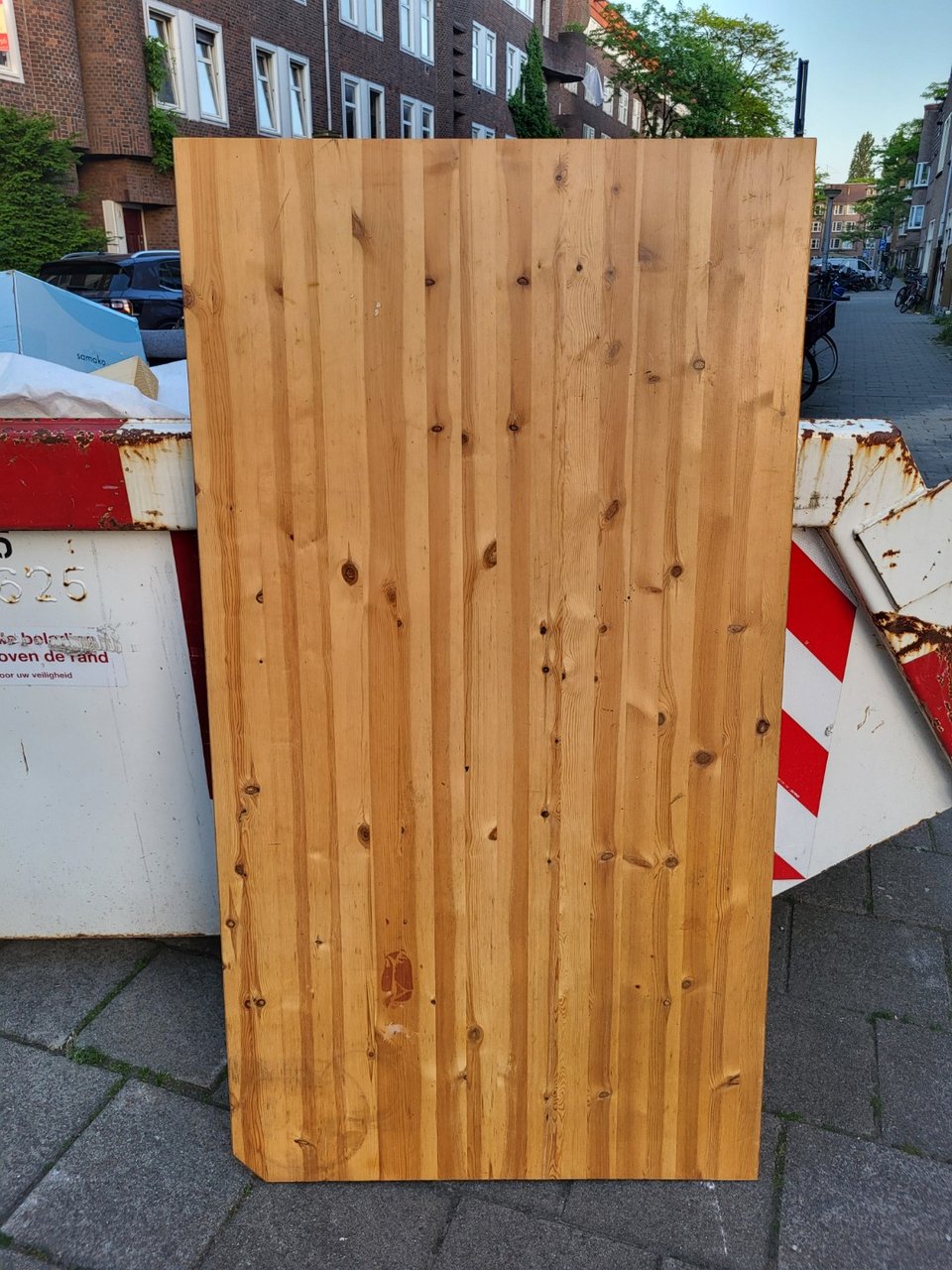 Ca 150 x 80 x 3-4 cm