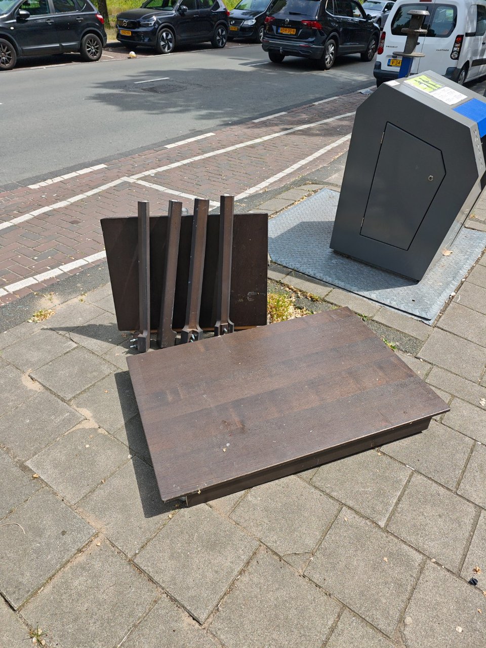 Expandable table