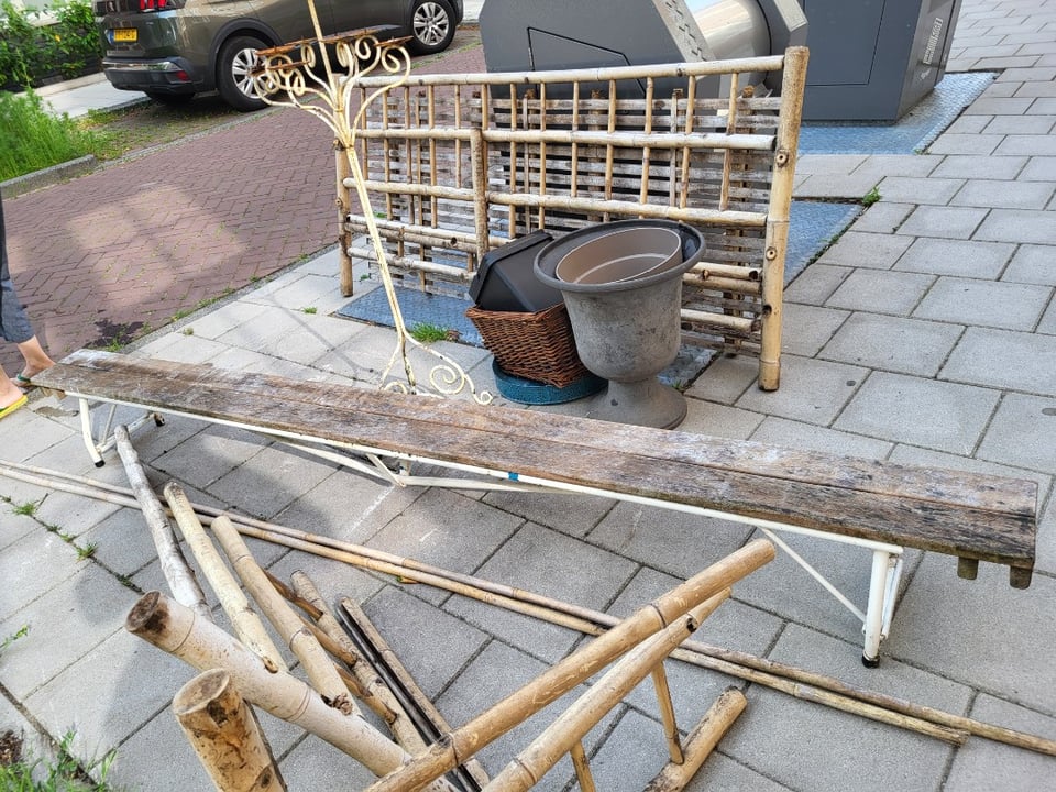Gym bench for children, ca 2,5m wide