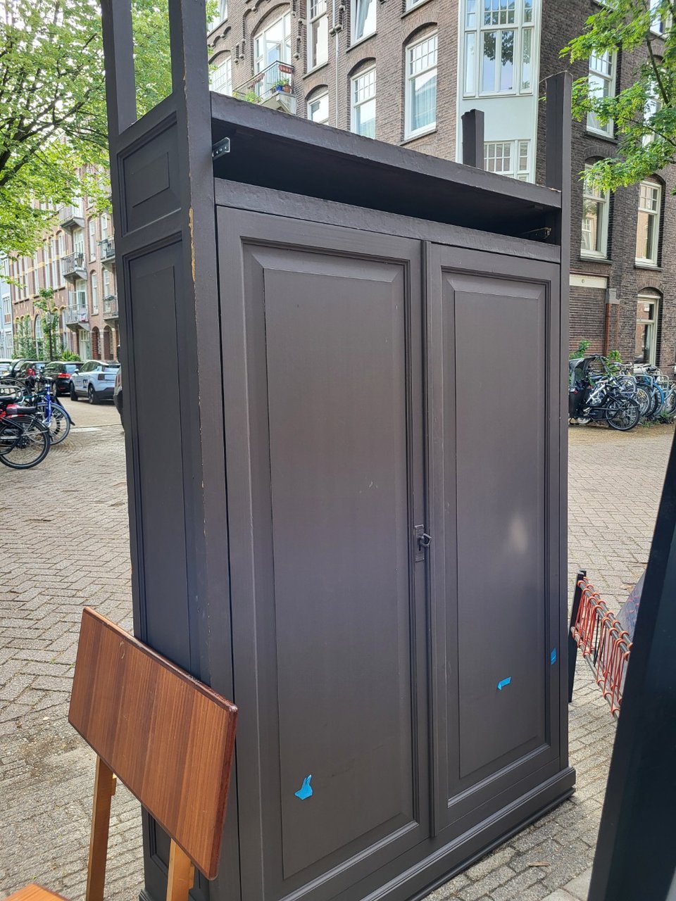 Lade ligt erbij / drawer is there also!