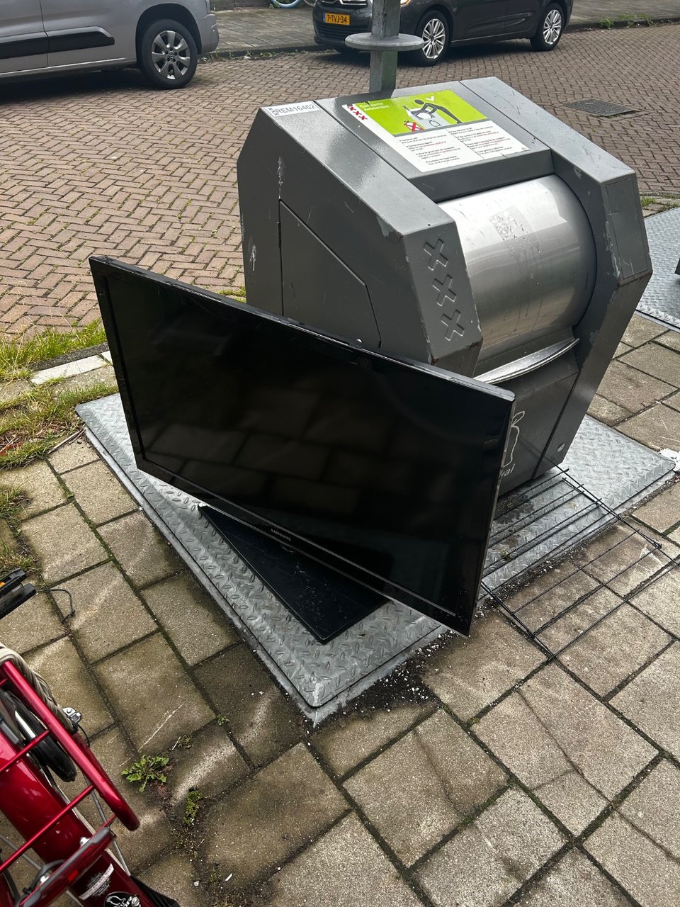 Tv screen
