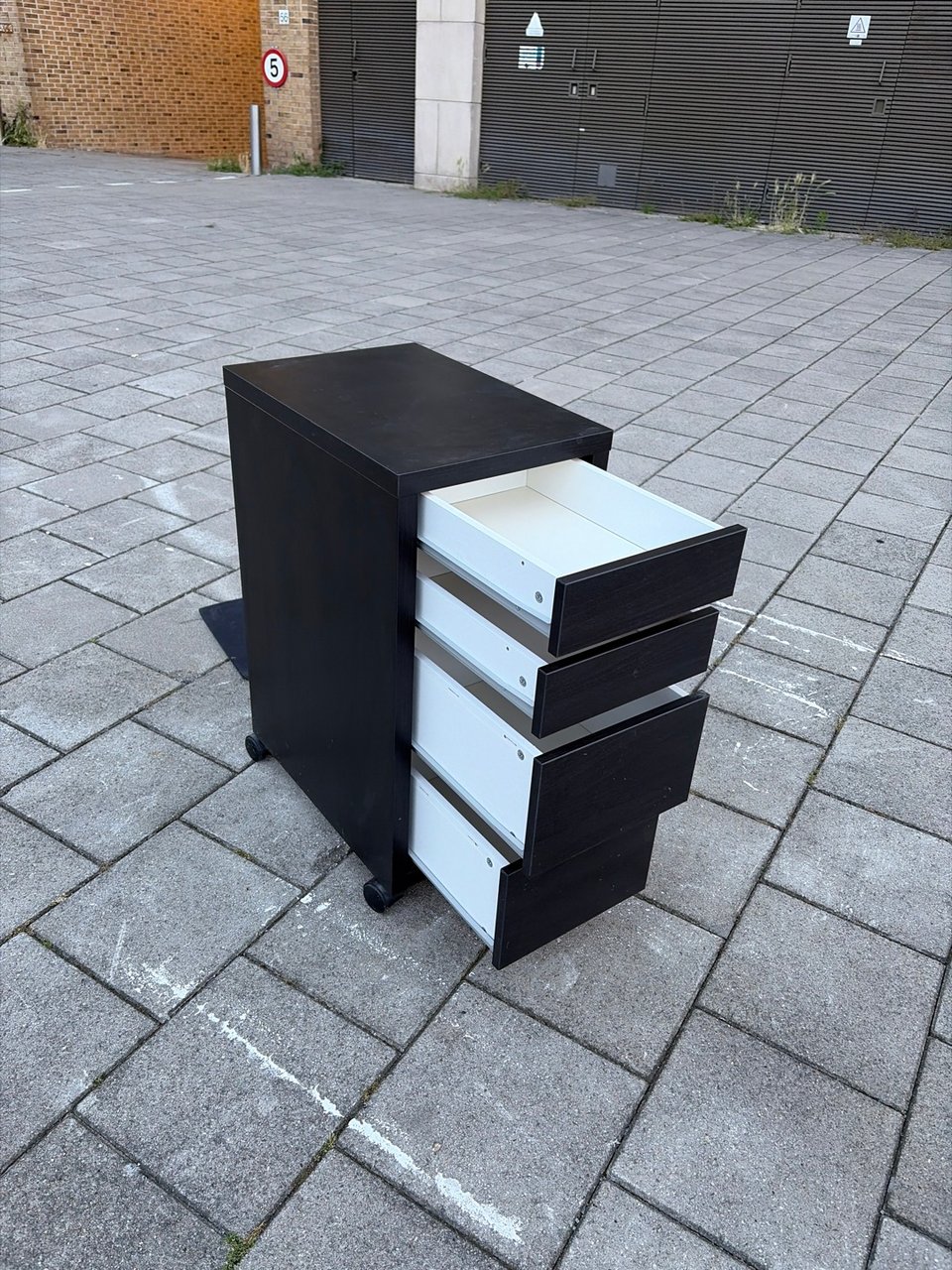 Ladenblok