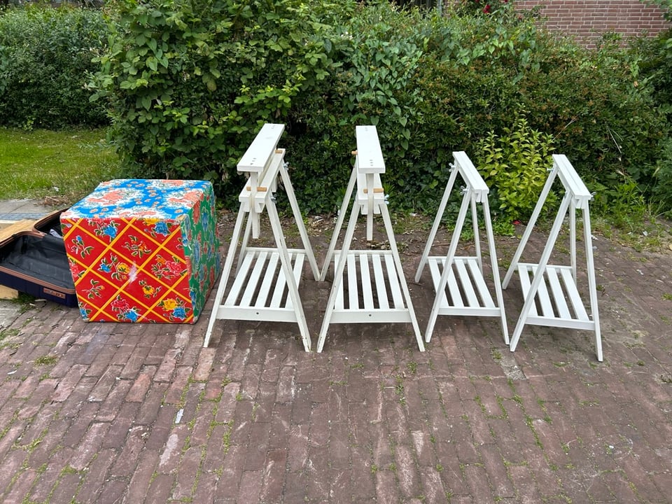 Schragen en poef
