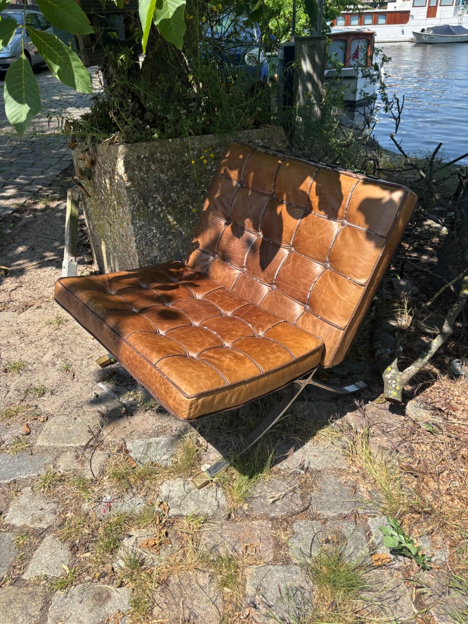 Barcelona chair