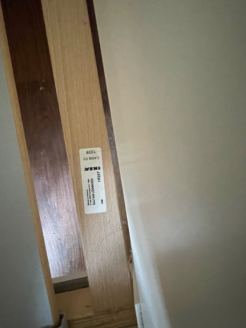 Bed not the mattress
Contact me if interested
Queen size bed
Has to leave from adress between 26th and 28th june