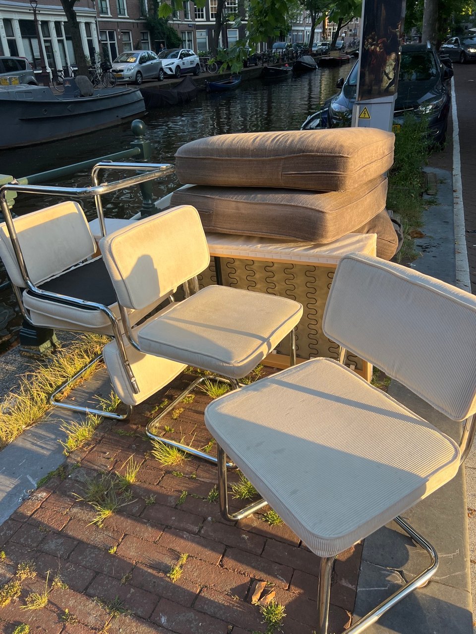 4 nice chairs with some little stains but in good shape. And a couch