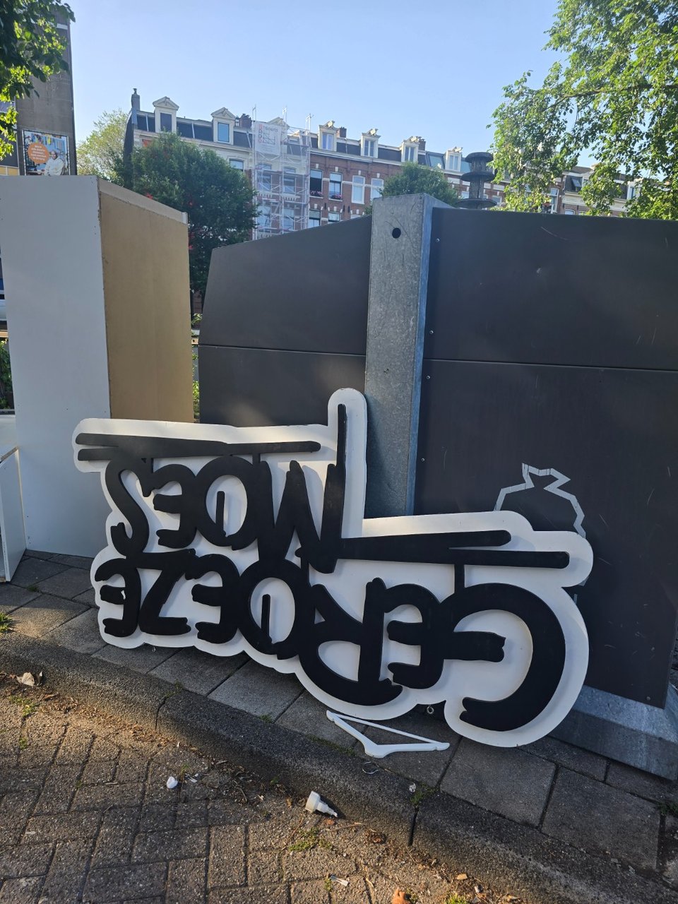 Geroezemoes  sign