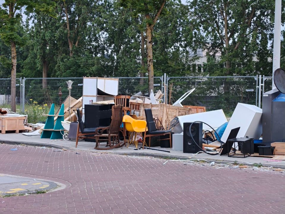 Several chairs, cabinets and tables
