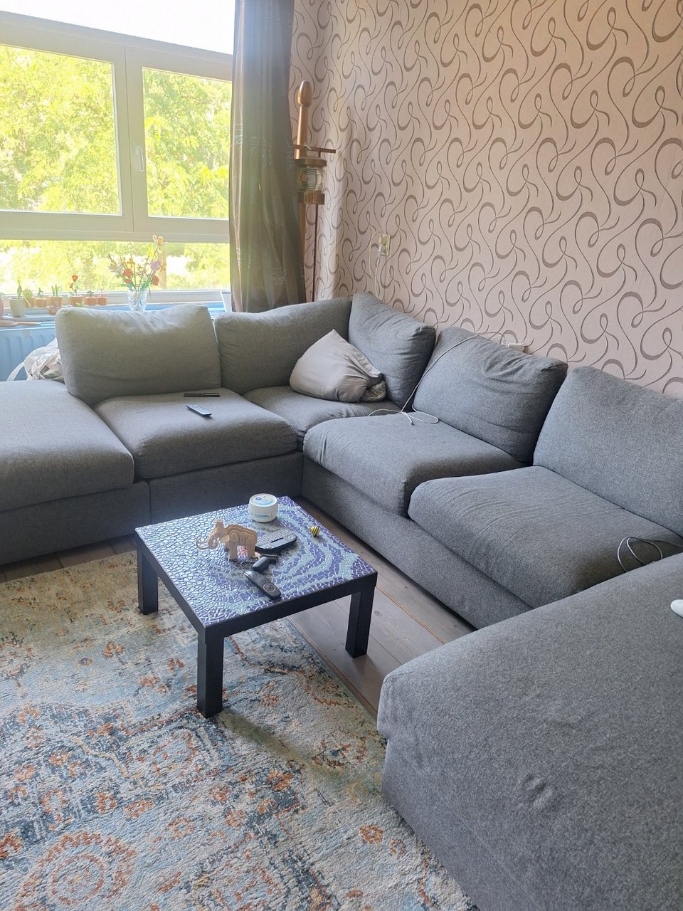 Couch Vimle from ikea, with 2 storage compartiments.