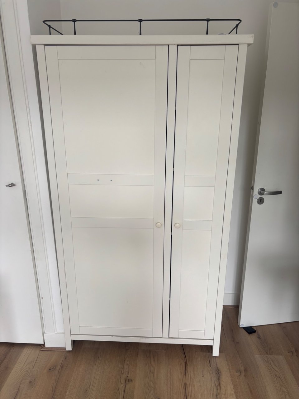 Witte kledingkast en boxspring vandaag ophalen!

App 0610718457 voor contact