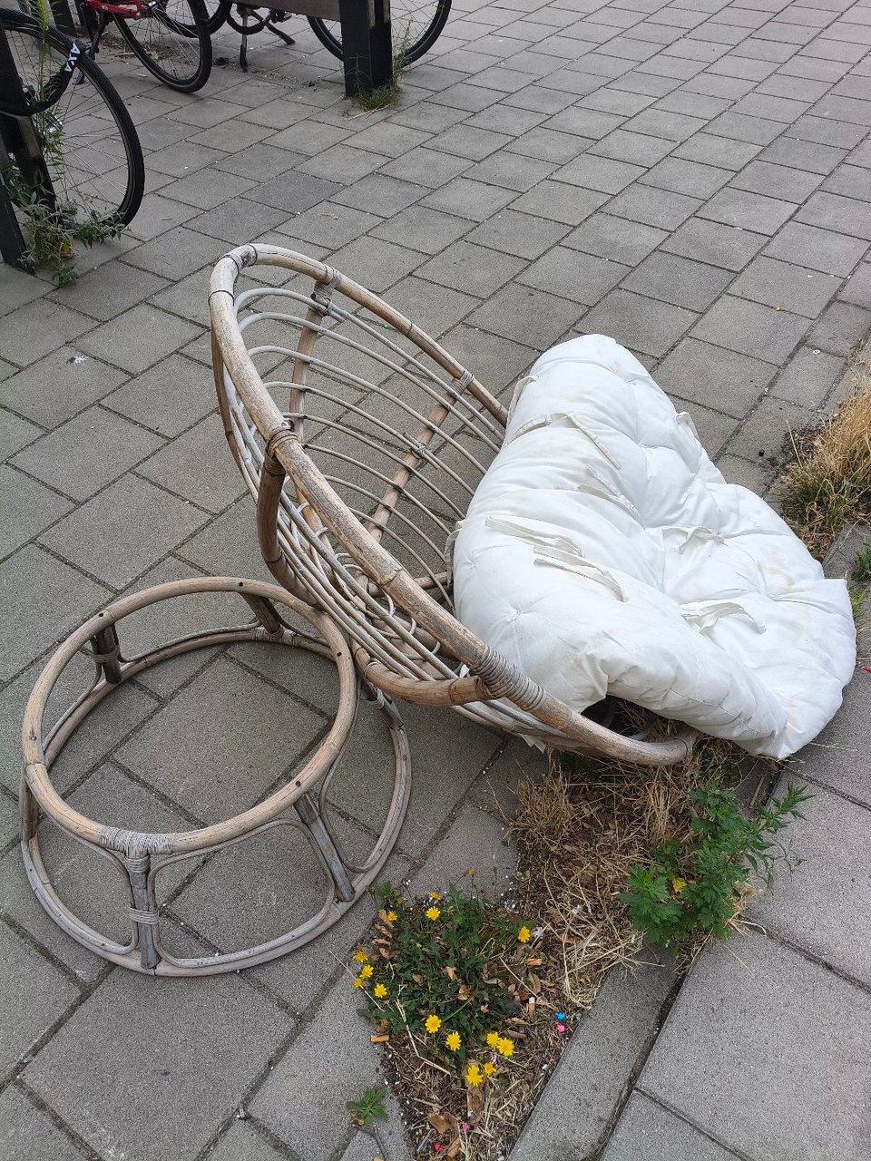 Bamboo lounger.
