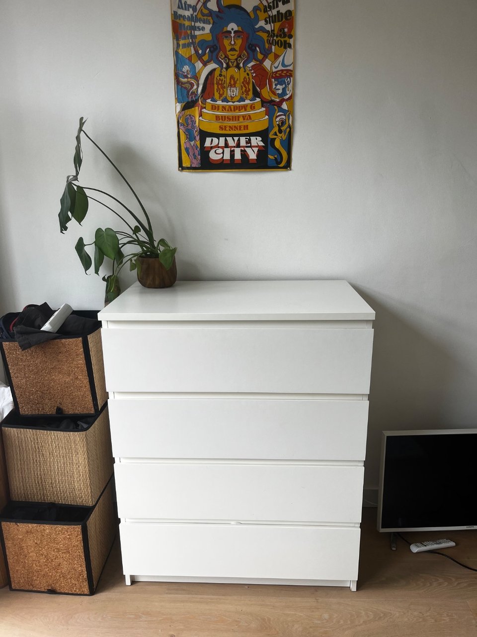 Fully functioning drawer, ready to get picked up :) dm me