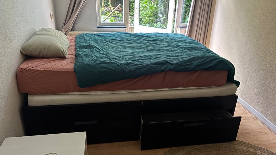 Bed with drawers for pick up including mattress ring Zoutkeetsgracht 256