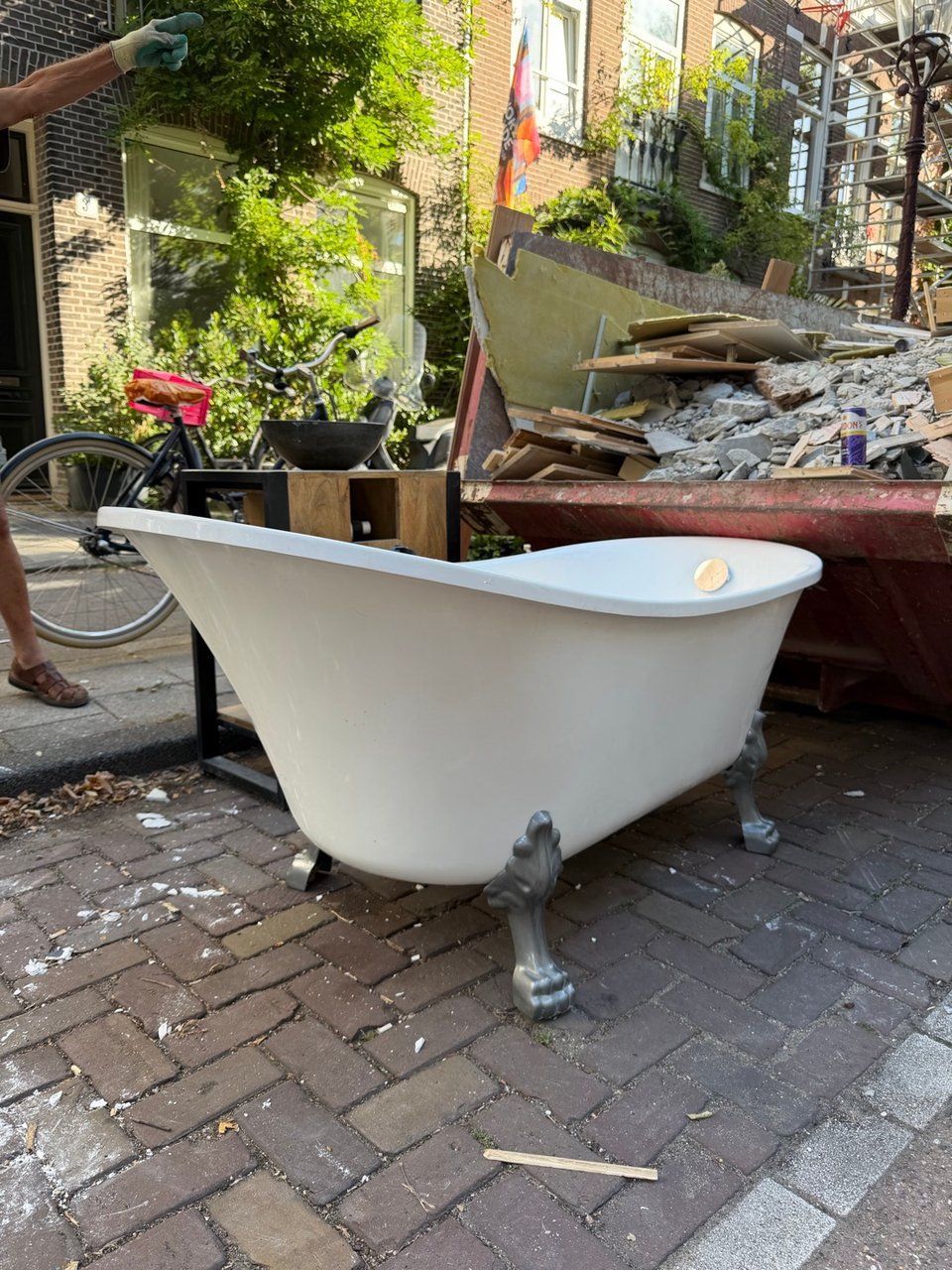 Bathtub