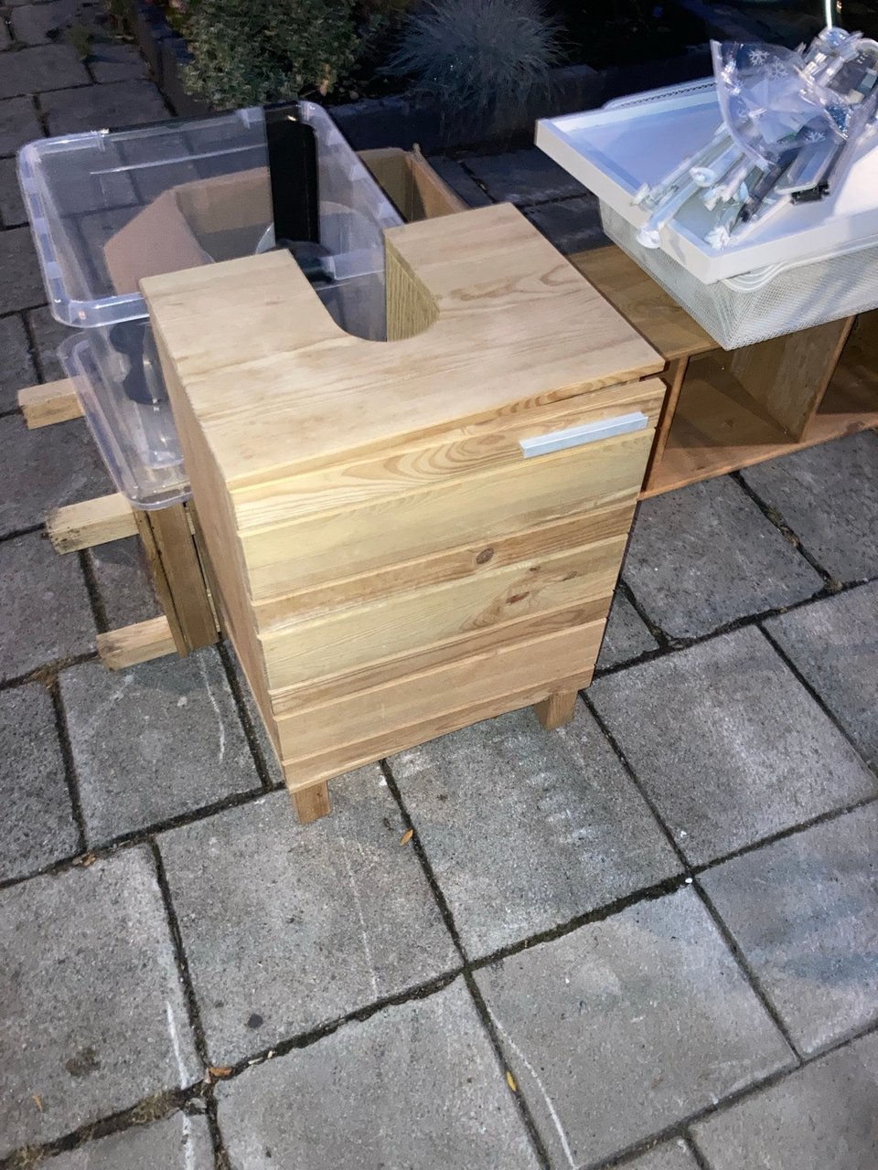 Bathroom furniture