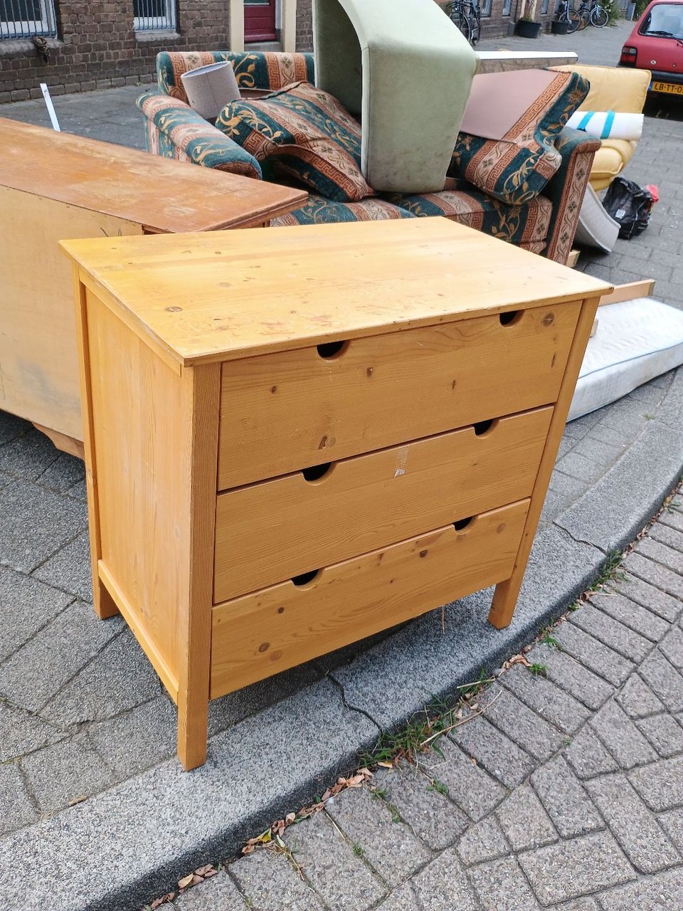 kasten, stoelen, etc