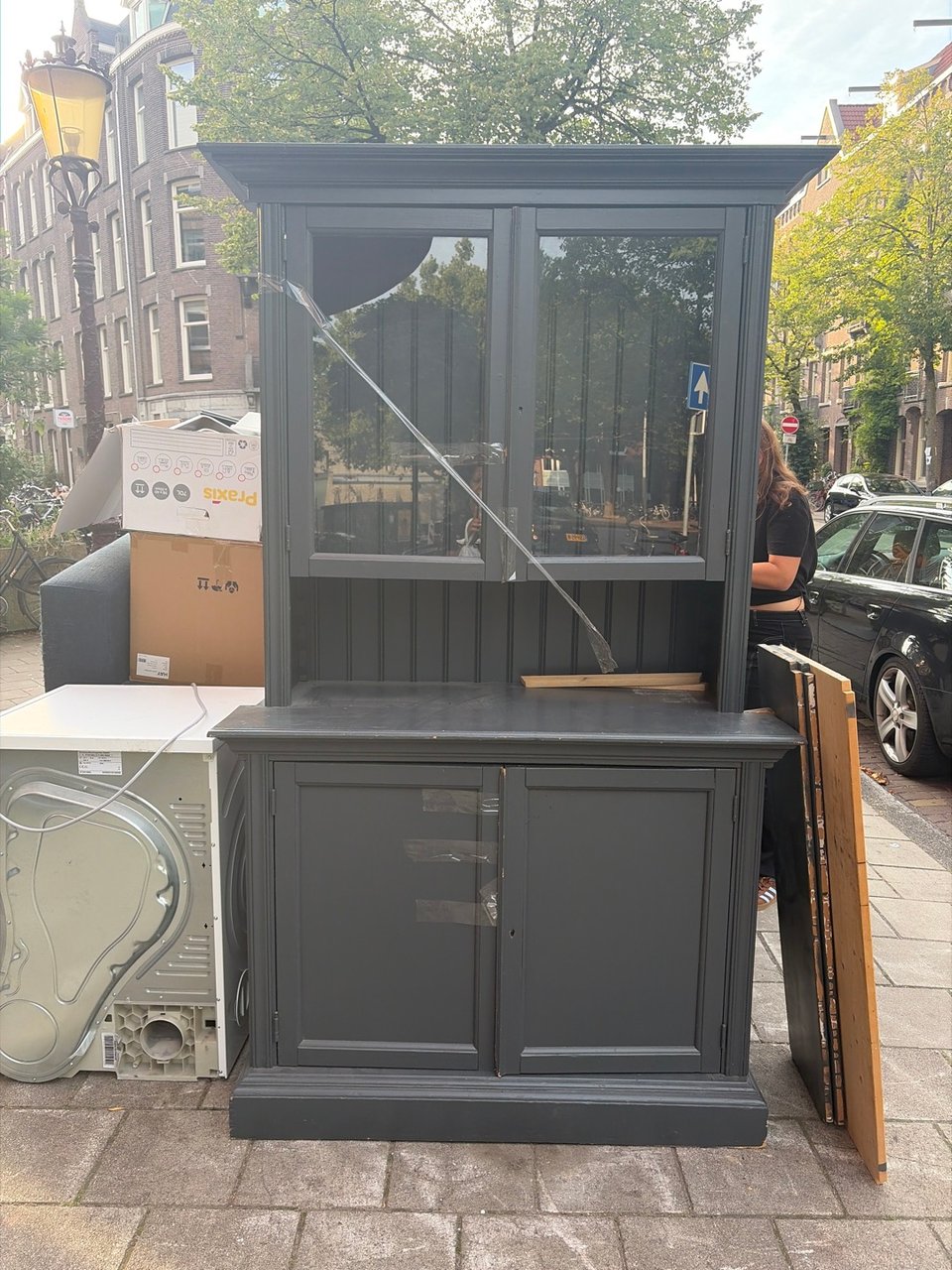 Kast en huishoudelijke spullen