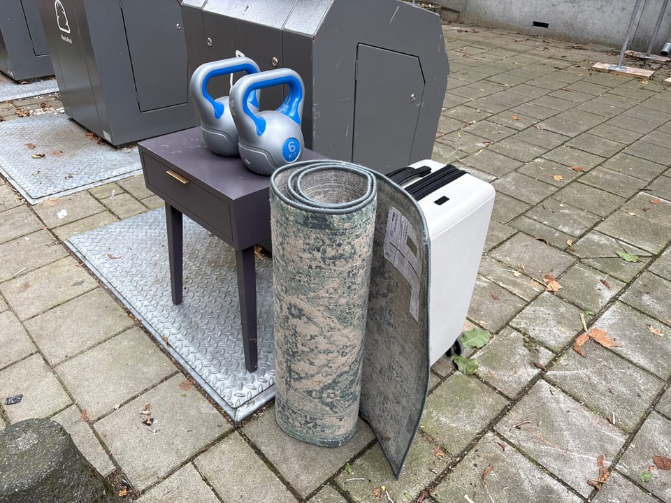Nachtkastje
Kettlebells
Tapijt
Coffee