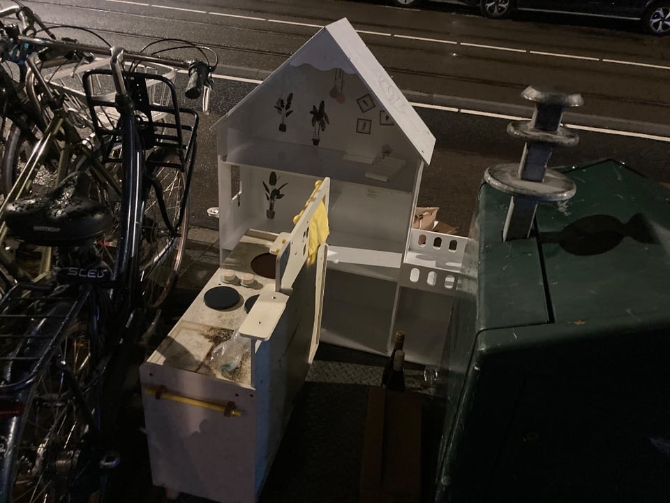 Massive doll house