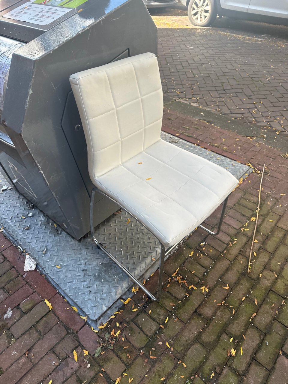Witte stoel