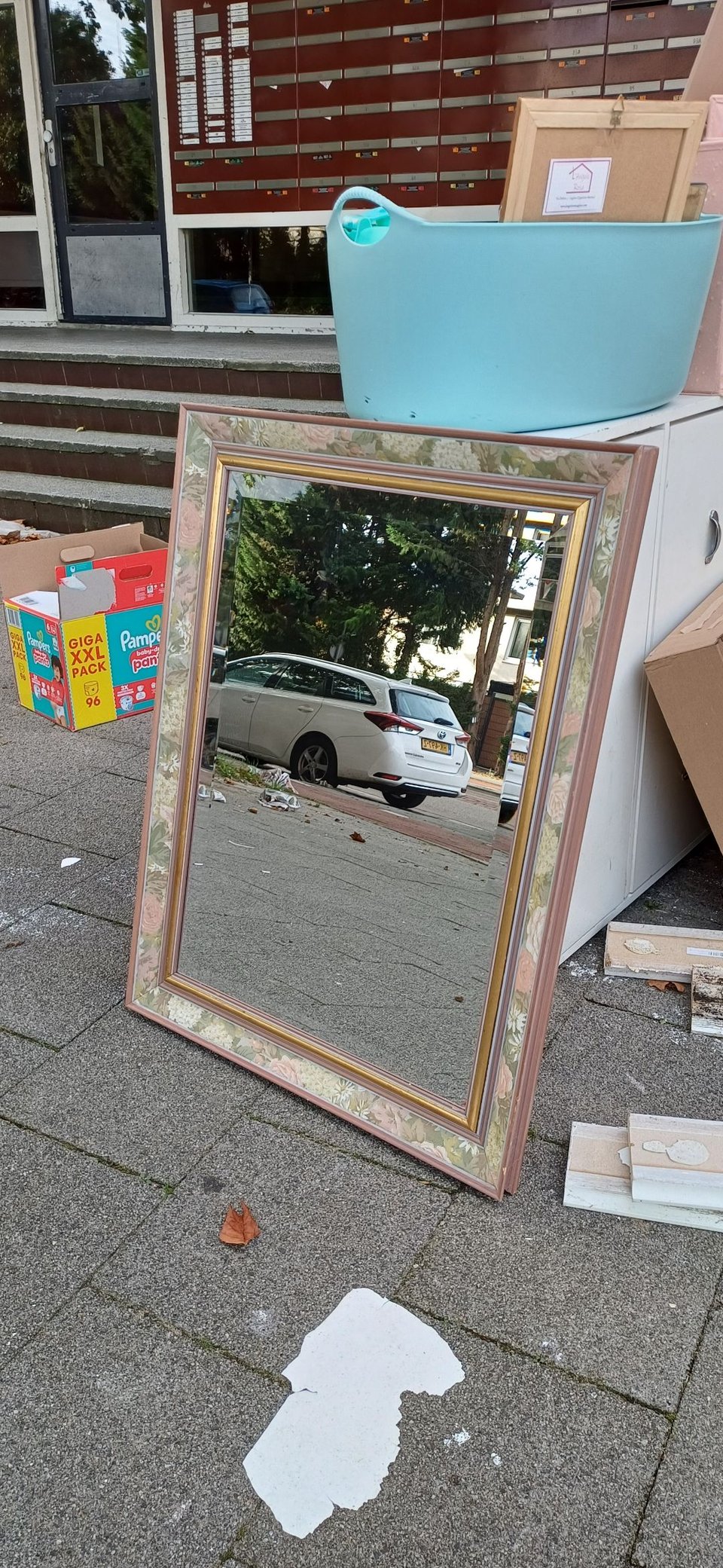 floral mirror with gold edge